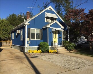 50 Carteret St, Providence, RI 02908