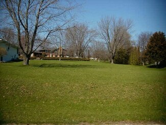 887 Breckenboro Rd, Davis, IL 61019