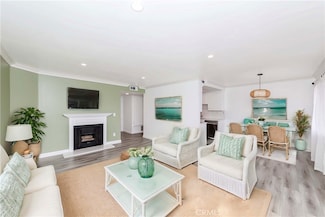 275 Esperanza Ave Unit 403, Long Beach, CA 90802
