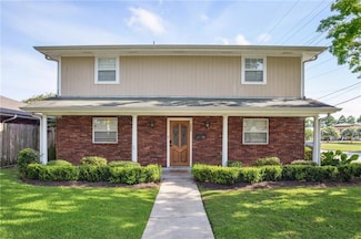 200 Pike Dr, Gretna, LA 70053