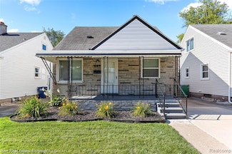 615 Garfield Ave, Lincoln Park, MI 48146