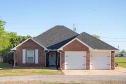 705 3rd St, Chattanooga, OK 73528