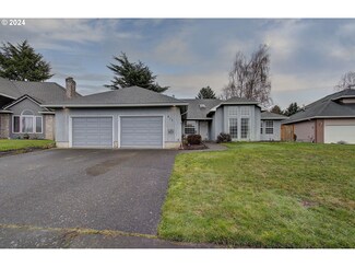 613 E Donald Ln, Newberg, OR 97132