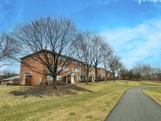 1344 S Lorraine Rd Unit B, Wheaton, IL 60189