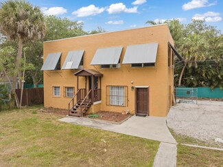 902 Boston Ave, Fort Pierce, FL 34950