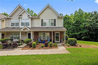 2 Tannenbaum Cir, Greensboro, NC 27410
