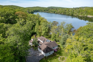 56 Mount Tom Passway, Morris, CT 06763