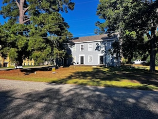 108 N Gordon Dr, Crockett, TX 75835