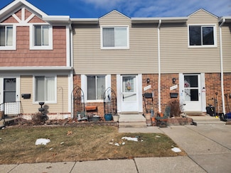 45820 Kensington St, Utica, MI 48317