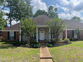 251 Greensview Dr, Brandon, MS 39047