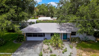 3415 Riverdale Dr, Dade City, FL 33523