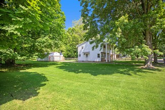617 N Gordon St, Marshall, MI 49068