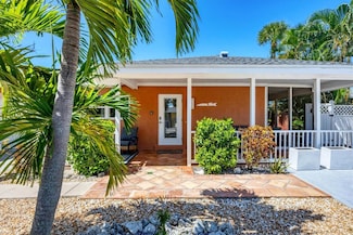 208 82nd St Unit B, Holmes Beach, FL 34217