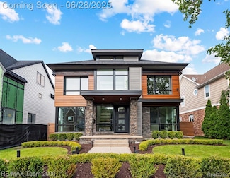 927 Ann St, Birmingham, MI 48009
