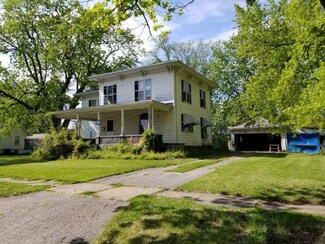 417 Washington Ave E, Albia, IA 52531
