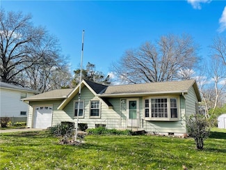 1908 Osage St, Leavenworth, KS 66048