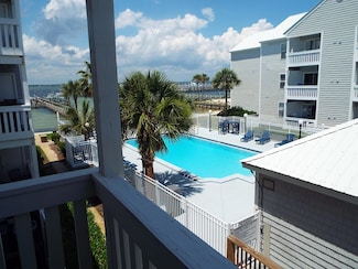 1330 Miracle Strip Pkwy SE Unit 204, Fort Walton Beach, FL 32548
