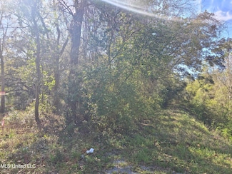 0 31st St, Gulfport, MS 39507