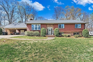 1776 Laurel Hill Dr, Lincolnton, NC 28092