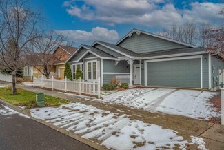2225 NE Indigo Ln, Bend, OR 97701
