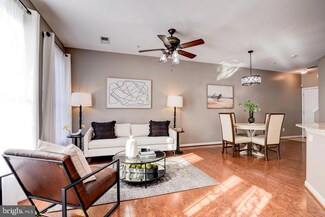 19432 Newton Pass Square, Leesburg, VA 20176