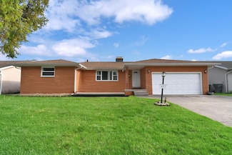 895 Janet Dr, Columbus, OH 43224