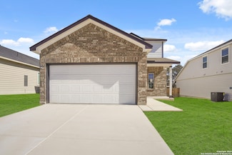 269 Gathering Dr, San Antonio, TX 78253