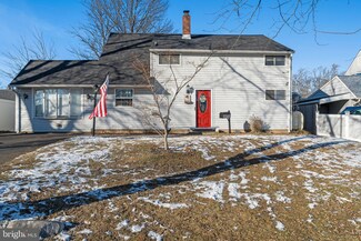 41 Idolstone Rd, Levittown, PA 19057