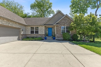 9300 Somerset Ct, Dayton, OH 45458