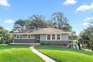 9176 W Springhill Dr, Saint John, IN 46373