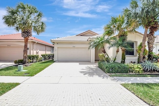 9743 Sandpiper Ln, West Palm Beach, FL 33411