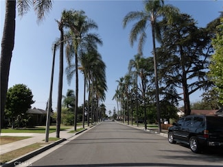132 N Jewell Place, Orange, CA 92868