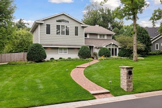 6401 Willow Wood Rd, Edina, MN 55436