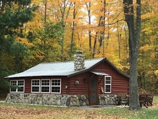 16054 Wiggins Ln, Carp Lake, MI 49718