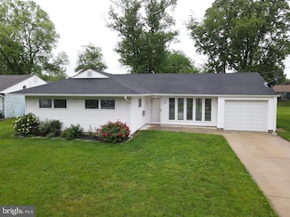 5 E Stephen Dr, Newark, DE 19713