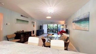 3050 Presidential Way Unit 203, West Palm Beach, FL 33401