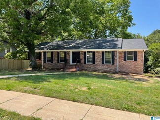 2372 7th St NW, Center Point, AL 35215