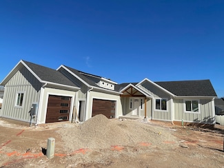 161 N Riviera Dr W, Roosevelt, UT 84066