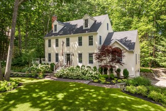 27 Boban St, York, ME 03909