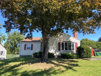 54 Alfred St, Chicopee, MA 01020