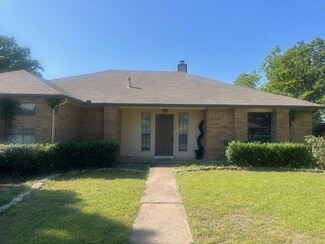 1340 Chicota Dr, Plano, TX 75023