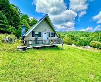 4490 Turkey Creek Rd, Waiteville, WV 24983
