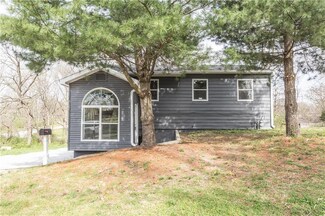 505 S Evanston Ave, Independence, MO 64053