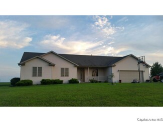 150 Timber Ridge Rd, Mechanicsburg, IL 62545