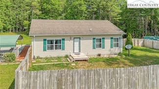 78 Arnies Ln, Sparta, NC 28675