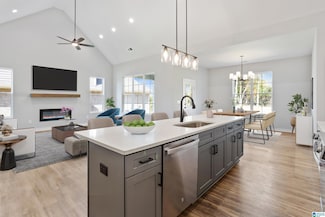 3669 Vanderbilt Way, Fultondale, AL 35068