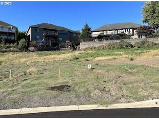 2743 NW Pinehurst Dr Unit 6, McMinnville, OR 97128