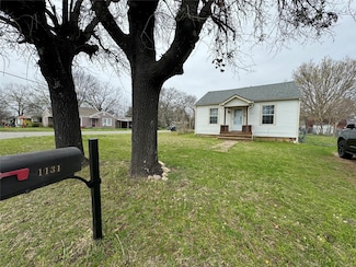 1131 W Munson St, Denison, TX 75020