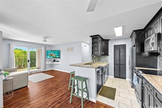 94-533 Lumiaina St Unit B104, Waipahu, HI 96797