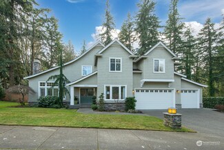 805 NW 205th St, Shoreline, WA 98177